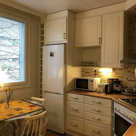 Apartment Spacious 3 Flat With Balcony At Center *
