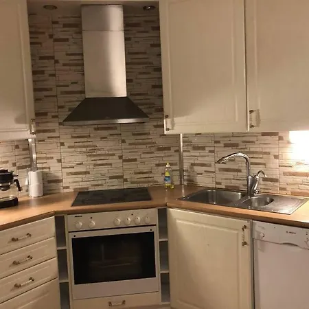 Spacious 3 Flat With Balcony At Center Apartment *