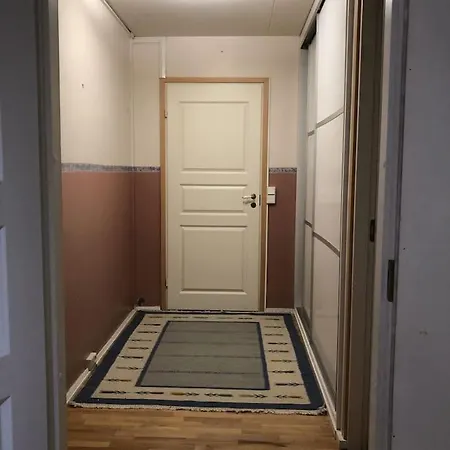 Apartment Spacious 3 Flat With Balcony At Center *
