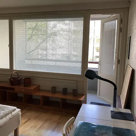 Apartment Spacious 3 Flat With Balcony At Center